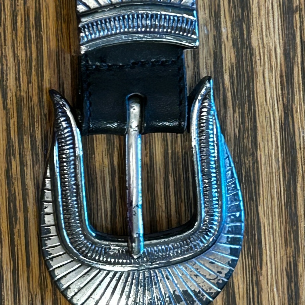 Onyx Women’s Vintage Midnight Black Leather Belt with Silver Details - Picture 2 of 11